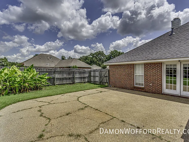 131 Hunters Row — Photo 8
