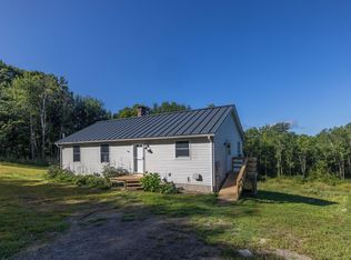 18 Ivy Ln, Union, ME 04862