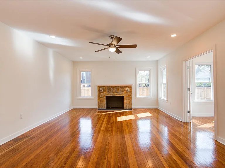 2208 Blodgett St #1 — Photo 14