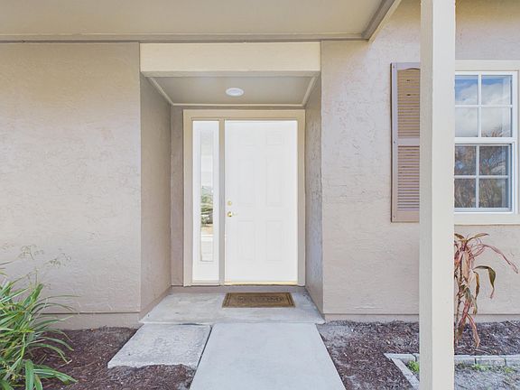 3rd image of 240 SE Twig Avenue