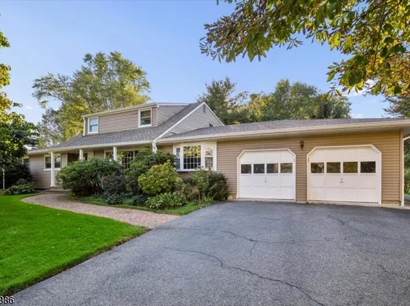 2 Candlewood Ct, Parsippany-Troy Hills Twp., NJ 07054