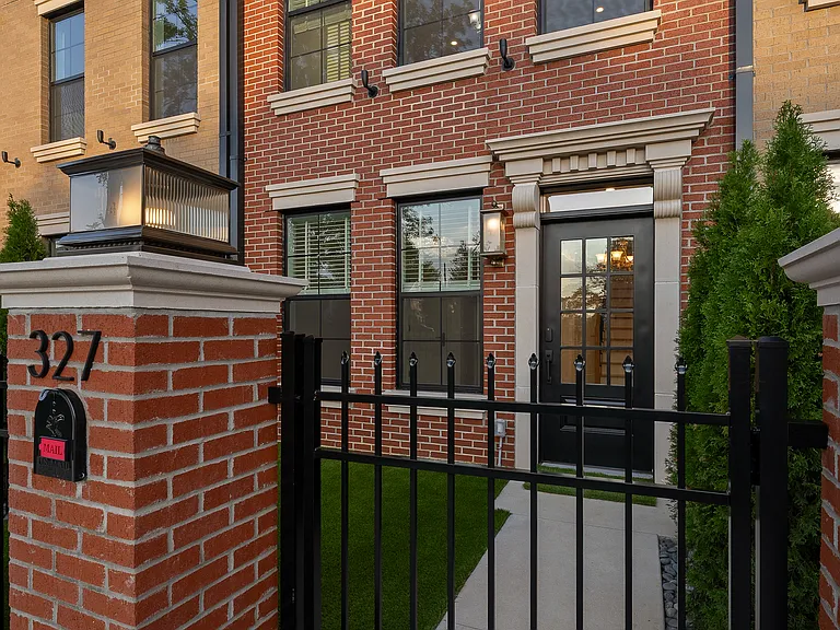 325 SW 5th St — Photo 31