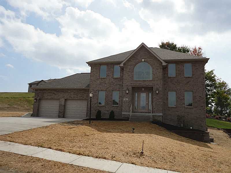 1st image of 3021 Warwick Dr