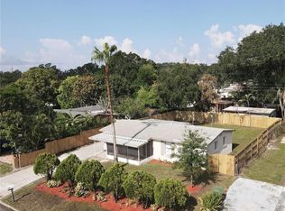 918 28th St E, Bradenton, FL 34208