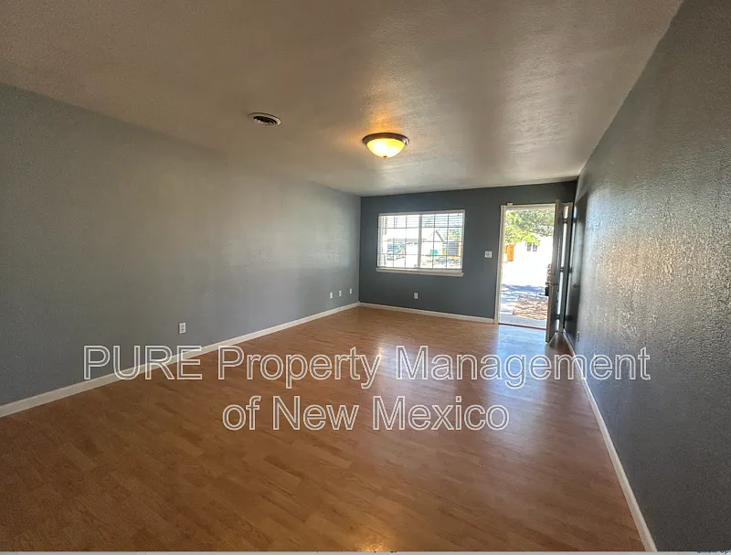 2 bed, 1.0 bath, $1,595 — Photo 2