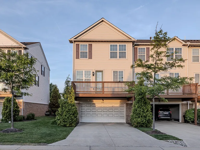 6180 N Pointe Dr — Photo 34