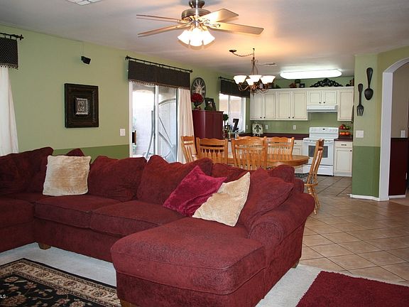 4th image of 1019 S WILDROSE --
