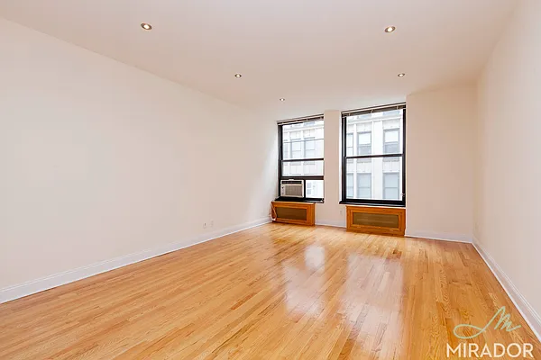 Rented by Mirador Real Estate | media 16