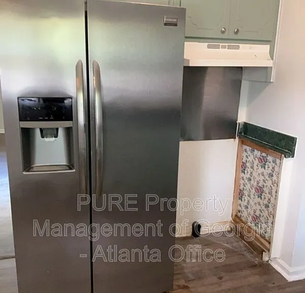 314 Sterling St — Photo 9