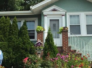 99 Ridge Rd, Revere, MA 02151