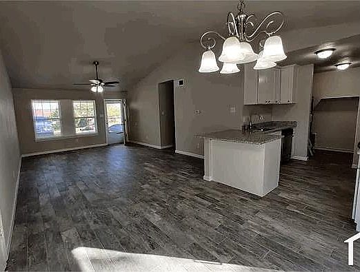 5th image of 1420 Spring Willow Dr