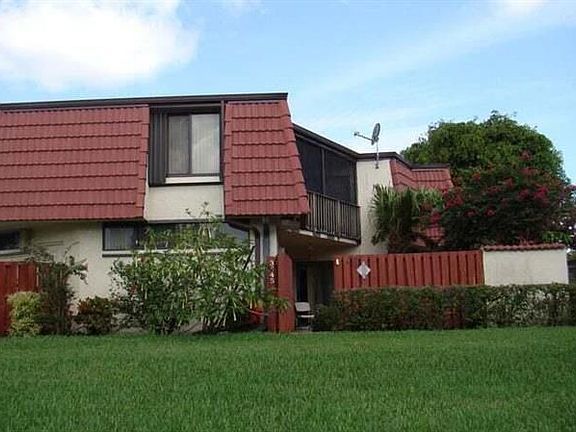 2nd image of 3845 Victoria Dr