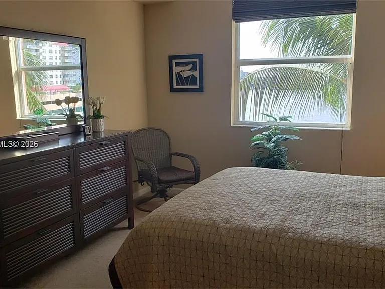 17150 N Bay Rd #2406 — Photo 15