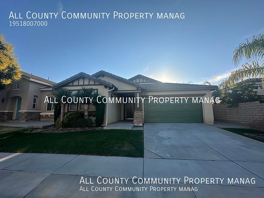 1st image of 29944 Warm Sands Dr