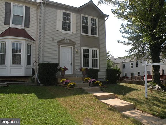 3rd image of 9043 Coriander Cir