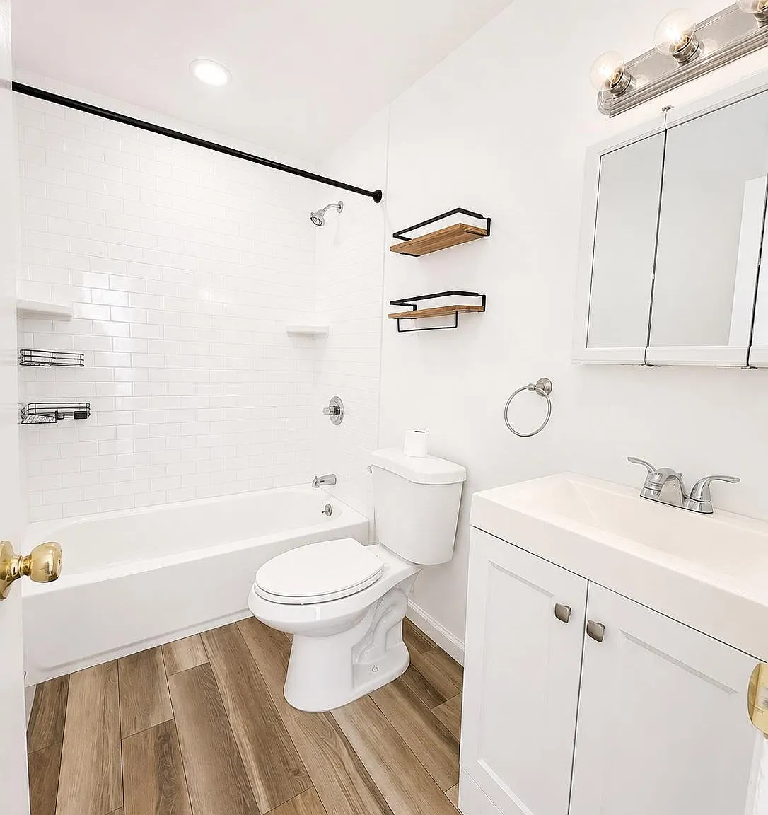 1 bed, 1.0 bath, 700 sqft, $2,400 — Photo 4