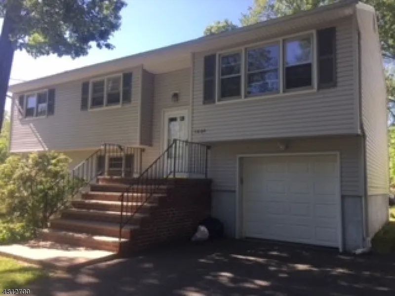 189B 189B Hiawatha Blvd photo 1