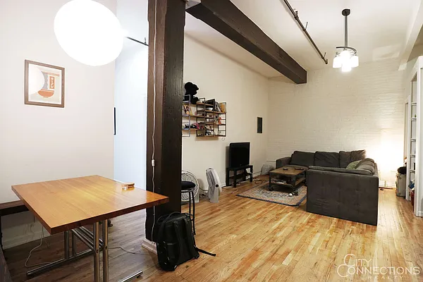 Rented by City Connections Realty | media 26