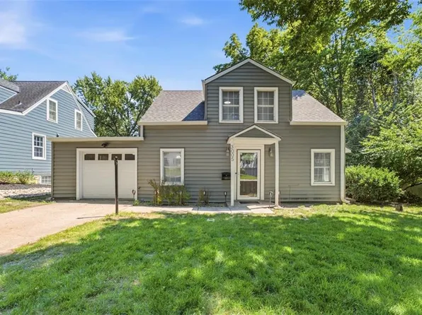 3005 W 50th Ter, Westwood, KS 66205
