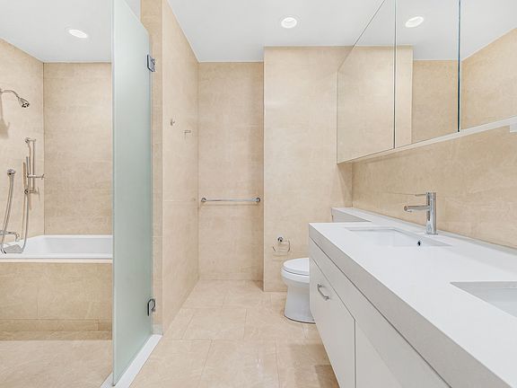 4th image of 301 E 61st St APT 3B