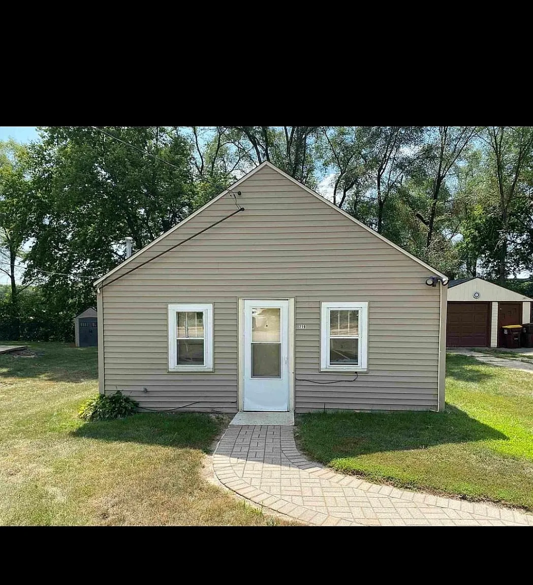 1 bed, 440 sqft, $680 — Photo 4