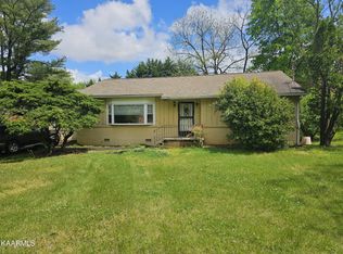 1418 SW Southgate Rd, Knoxville, TN 37919