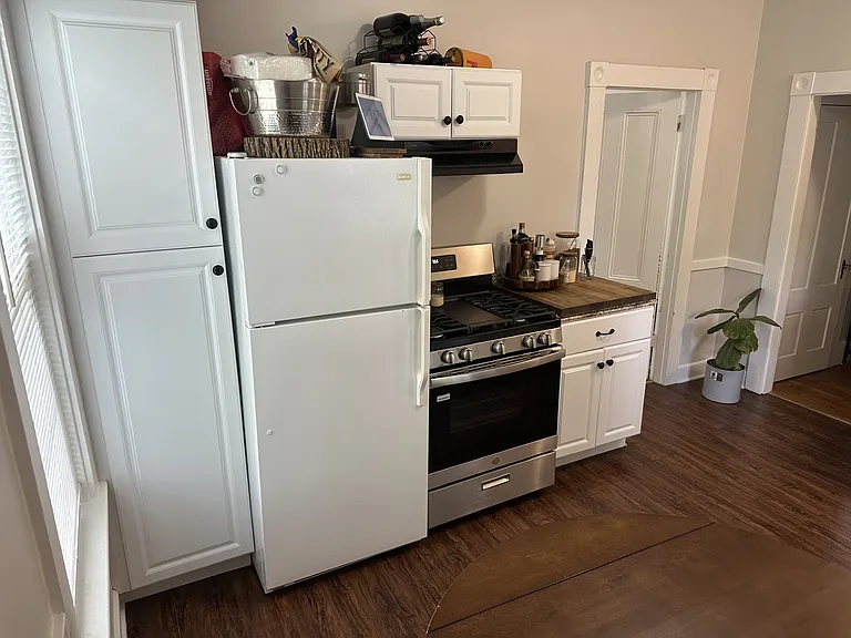 145 Sylvan St #1 — Photo 1