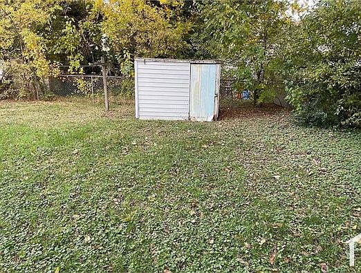 4th image of 2410 Old Dominion St