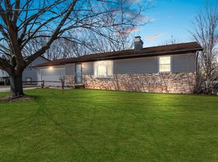 2494 Shady Ln, Green Bay, WI 54313