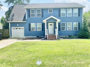 13 Fairview Cir S, Portsmouth, VA 23702