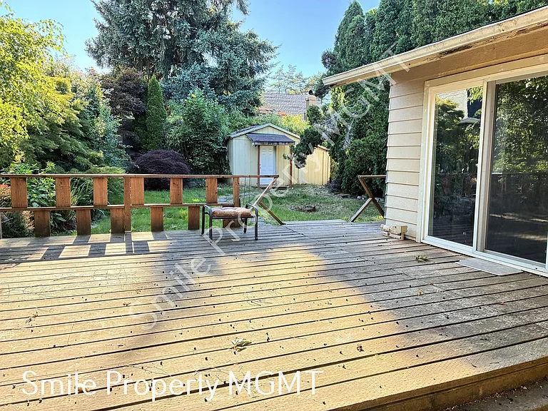 6555 SE 97th Ave — Photo 16