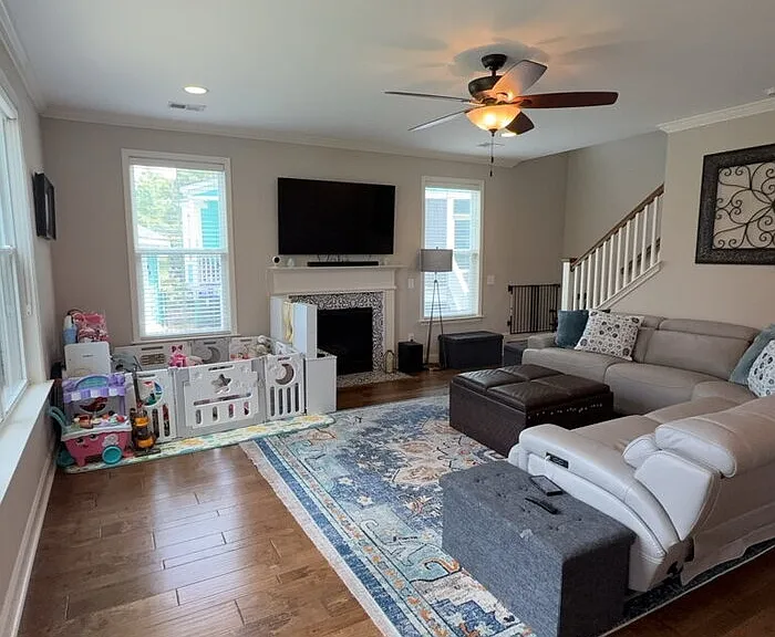 302 Pond Hill Ct — Photo 9