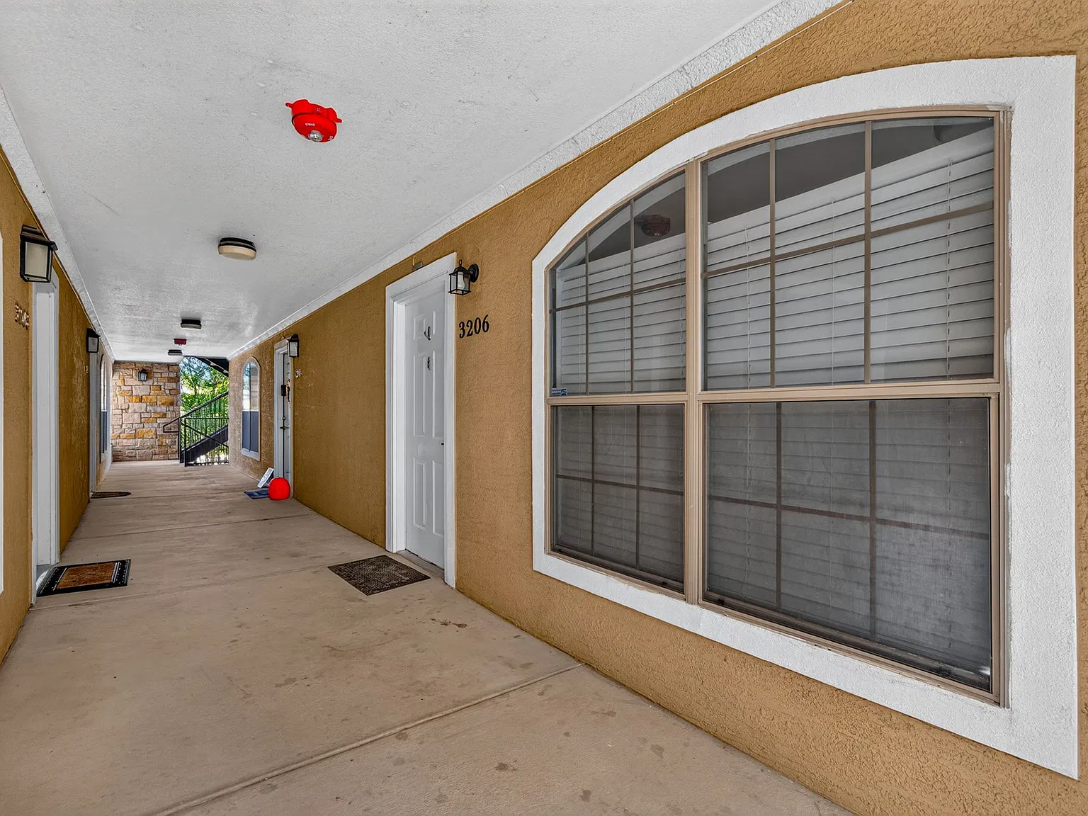 3 bed, 1345 sqft, $1,495 — Photo 2