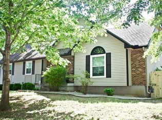 2000 NW 4th Street Pl, BLUE SPRINGS, MO 64014