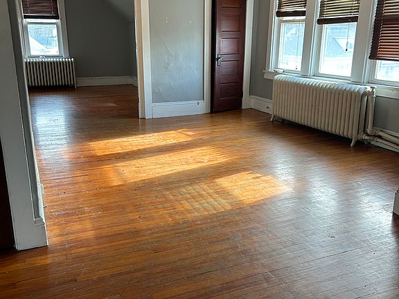 2nd image of 89-91 Armour St #3