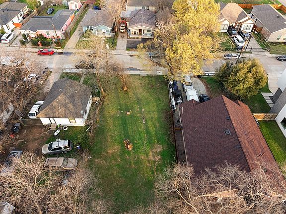 3rd image of 3415 Crossman Ave