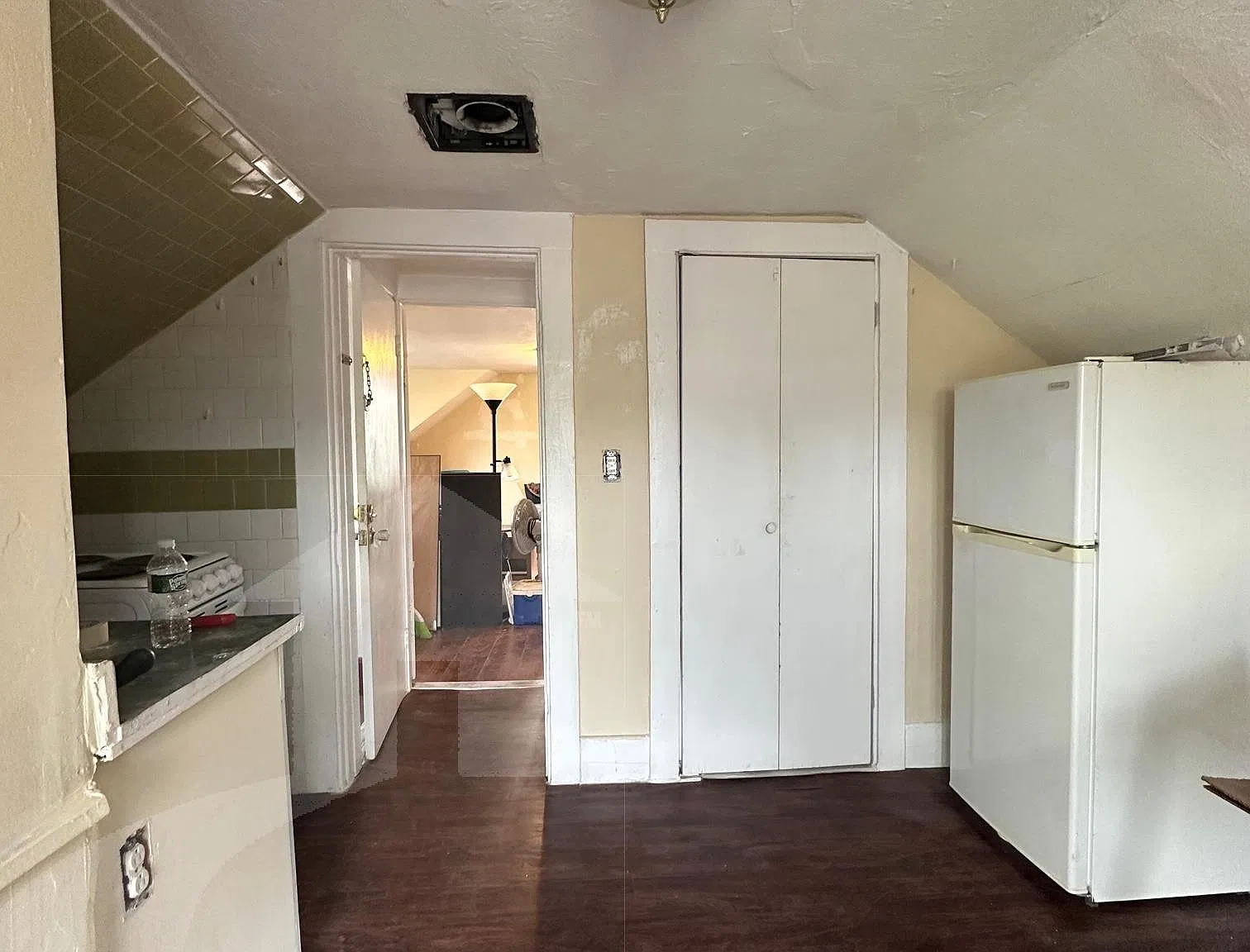 338 Somerville Ave — Photo 1