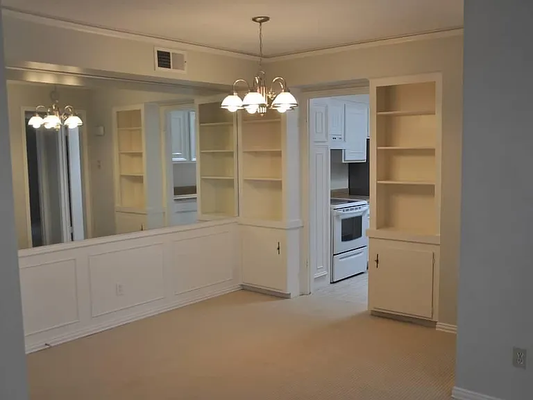 800 Post Oak Blvd #99 — Photo 2