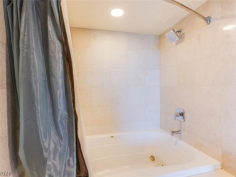 322 Karen Ave #1405 — Photo 21