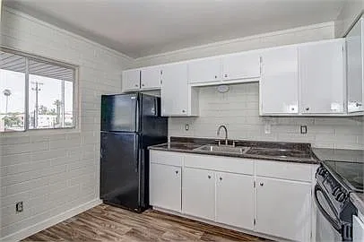 Revere Apartments - 03 — Photo 4