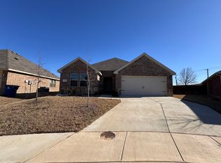 1221 Knoll Dr, Ennis, TX 75119