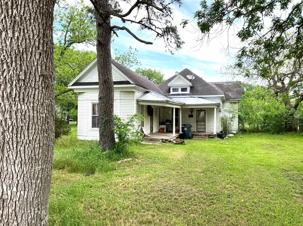 308 S East Street, Edna, TX 77957