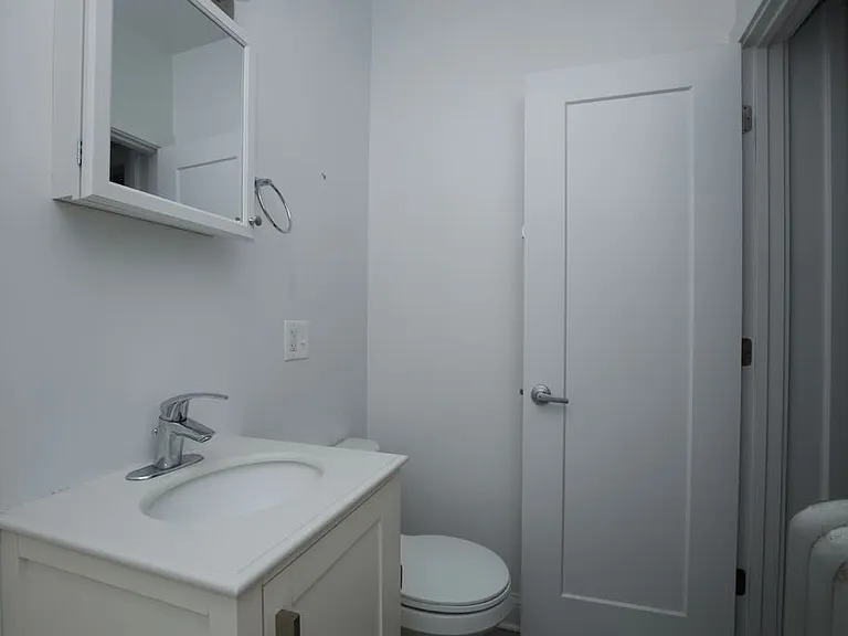 2641 N Spaulding Ave #E2 — Photo 19