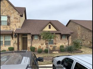 3215 Papa Bear Dr, College Station, TX 77845