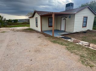 4029 Harmon Ln, Carlsbad, NM 88220