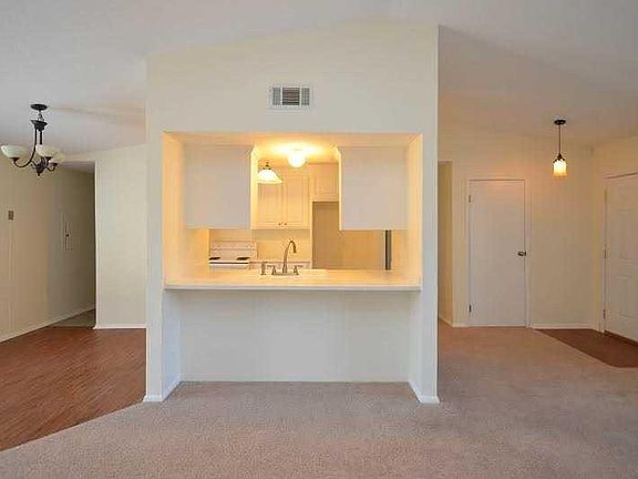 2nd image of 98 N Chateau Dr