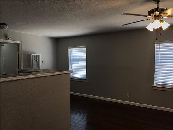 5th image of 4815 Live Oak St APT 10