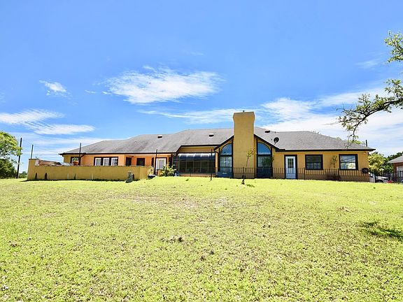 3rd image of 339 Burney Ln