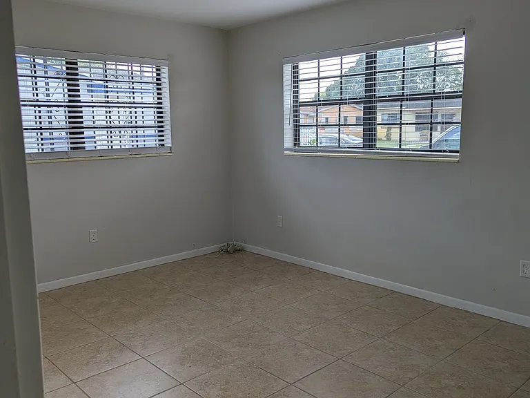 19401 NW 23rd Ave — Photo 6