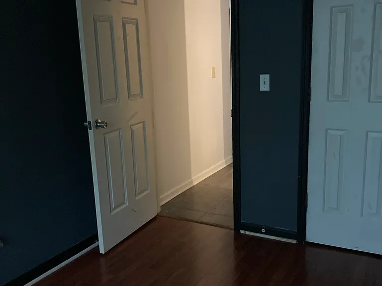 978 Stewarts Creek Dr #6 — Photo 11